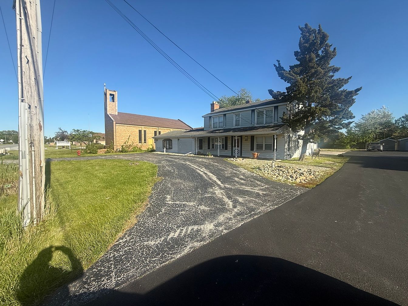 2869 Glenwood Lansing Road — property photo 2